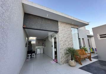 Casa com 2 quartos à venda na rua piquiri, 619, iguaçu, araucária por r$ 480.000