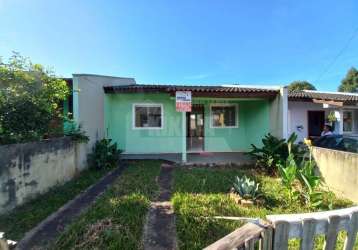 Casa a venda em uvaranas