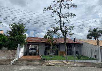 Casa no bacacheri de frente para rua