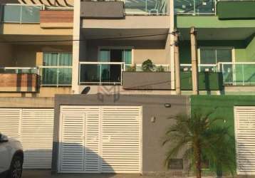 Casa triplex com suíte master no bairro silvestre  em campo grande