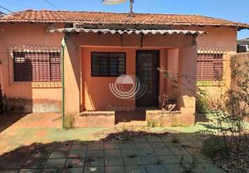 Casa velha para demolir, local privilegiado e oportunidade para construir imóvel comercial. região da cpfl e cidade judiciária de campinas