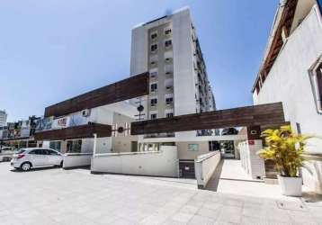 Apartamento no coração da trindade, com 02 dormitórios (01 suíte) com garagem. - ap1008