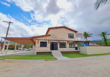 Casa em condomínio fechado com 4 quartos à venda na alameda cajarana - park hills, 173, horto florestal, ubatuba, 155 m2 por r$ 1.420.000