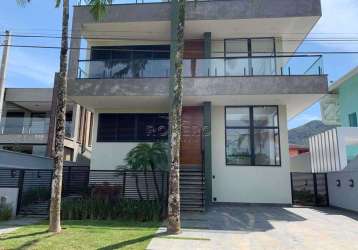 Casa com 4 quartos à venda na rua  copacabana, n 0, praia da lagoinha, ubatuba, 382 m2 por r$ 4.600.000