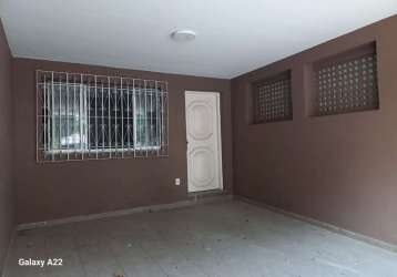 Sobrado comercial ou residencial de 3 dormitórios e 2 vagas!