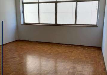 Apartamento com 3 quartos para alugar, 105m² - centro