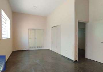 Casa comercial com 3 salas para alugar, 157m² - centro