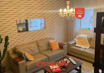 Casa com 4 quartos e 3 vagas à venda no tarumã