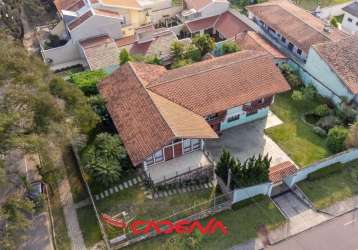 Casa com 5 quartos e 7 vagas à venda no mercês