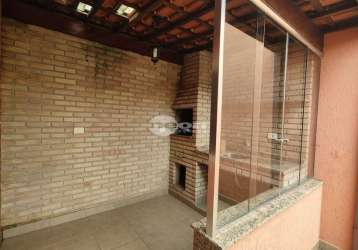 Casa em condomínio fechado com 4 quartos à venda na rua benjamin constant, 608, centro alto, ribeirão pires, 200 m2 por r$ 590.000