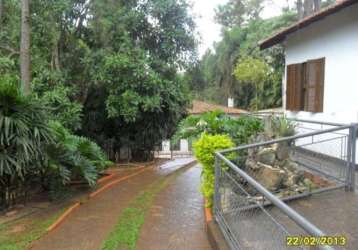 Linda chácara no embu, próximo ao rancho silvestre