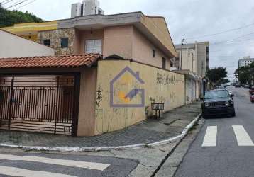 Encantador sobrado frontal na penha de frança!