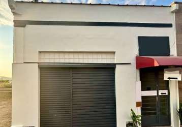 Salão comercial á venda, com uma casa no fundo - centro  de  atibaia