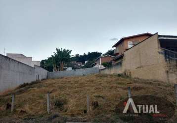 Terreno  em piracaia  de 387 m² em leve aclive próximo ao centro