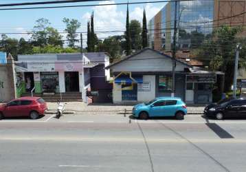 Lojas comerciais com terreno no centro de quatro barras