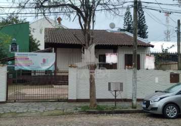 Casa comercial para alugar na rua paradiso biacchi, 32, ipanema, porto alegre por r$ 5.500