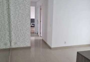 Apartamento na vila ema