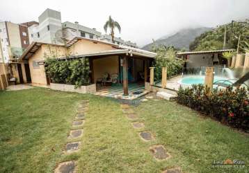 Casa com 4 quartos à venda na rua julião da silva cruz, pereque-mirim, ubatuba, 250 m2 por r$ 850.000