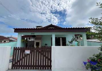 Casa no balneário nereidas