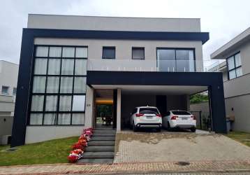 Casa em condomínio 306 m2. santo inácio