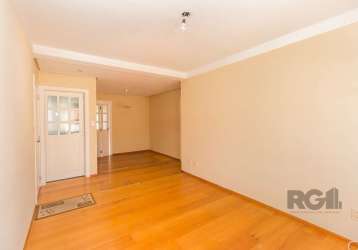 Este excelente apartamento, localizado no bairro mont'serrat, oferece conforto e praticidade. com 2 dormitórios espaçosos, o imóvel possui uma área total de 89m² e 70m² privativos. todas as peças são 