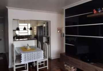 Apartamento com 74 m² no bairro vila ipiranga, 2 dormitórios, transformado em 3 dormitórios, sala, cozinha americana com móveis sob medida, banheiro, área de serviço independente, arejado e ensolarado