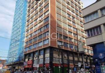 Coliseu vende apartamento no centro histórico com 95,70m², dois dormitórios, living dois ambientes, cozinha, dependência completa, banheiro, piso parquet, sol da tarde.&lt;br&gt;&lt;br&gt;condomínio o