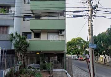 Apartamento de 1 dormitório no bairro santana,  living, cozinha, banho social, 1 vaga de garagem coberta.&lt;br&gt;prédio residencial l,  imediações com o hospital ernesto dornelles, shopping joão pes