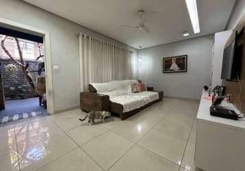 Casa com 4 dormitórios à venda, 233 m² por r$ 1.000.000,00 - ano bom - barra mansa/rj