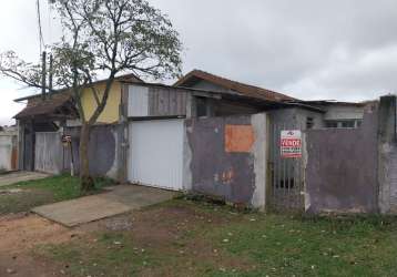 Duas casas com 110m2 e 160m2 - terreno 15 x 40 - locadas valor total r$ 1.860,00