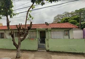 Casa de dois dormitórios no em são carlos.