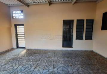 Casa com 3 quartos, sendo 1 suíte, e terreno de 200m² - r$250.000,00