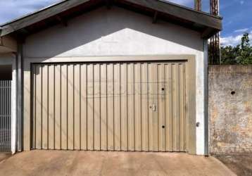 Casa de três dormitórios sendo um suíte no bairro vila brasilia