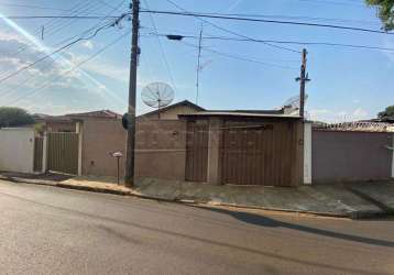 Casa com 4 dormitórios e 2 banheiros na vila celina em são carlos.