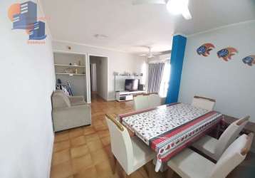 Apartamento com 3 quartos e 3 banheiros à venda.