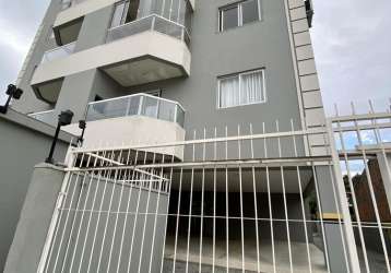 Apartamento no aririú com 2 quartos