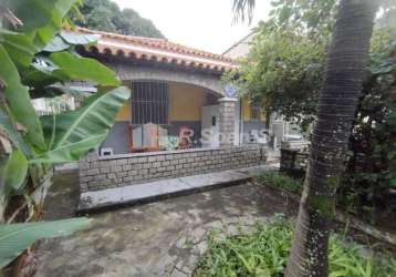 Casa com 3 quartos à venda na rua doutor carlos gross, praça seca, rio de janeiro, 230 m2 por r$ 275.000