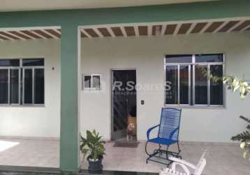 Casa com 3 quartos à venda na rua dos estampadores, bangu, rio de janeiro, 360 m2 por r$ 650.000