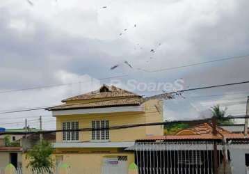 Casa com 4 quartos à venda na rua boiaca, bento ribeiro, rio de janeiro, 253 m2 por r$ 480.000