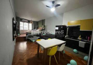 Loft à venda na travessa angrense, copacabana, rio de janeiro, 48 m2 por r$ 580.000