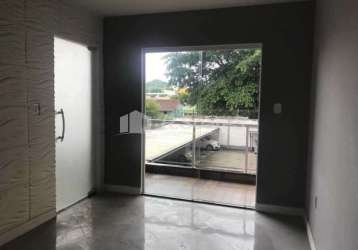 Apartamento com 2 quartos à venda na travessa da fontinha, bento ribeiro, rio de janeiro, 80 m2 por r$ 190.000