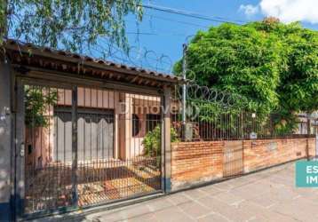 Casa com 3 quartos à venda na avenida icaraí, 1414, cristal, porto alegre por r$ 850.000