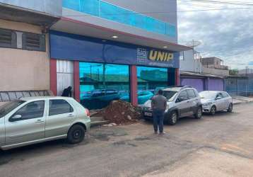 Prédio comercial na qnn18 conjunto 18 conjunto e lote 5 ceilândia df prédio com 500m2 de área construída, terreno com 250m2