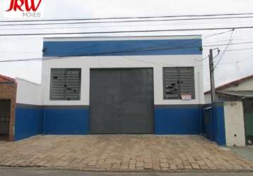 Galpão comercial vila brizzola  galpão com 250m² de construção, com uma pequena casa de 60m², 3 cômodos com 2 banheiros, próximo a av. dos indaiás.