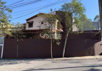 Sobrado a venda 2 dormitórios, 04 vagas de garagens, jardim helga, campo limpo, metrô campo limpo.