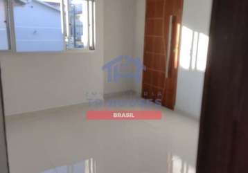 Lindo apartamento reformado à venda, sítio cercado, com 2 dormitórios, 1 banheiro, 1 vaga de garage