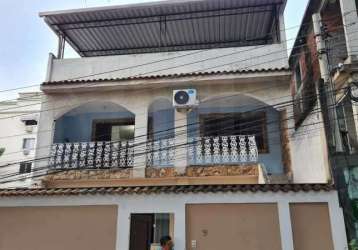 Casa com 2 quartos à venda na rua retiro dos artistas, pechincha, rio de janeiro, 110 m2 por r$ 369.000