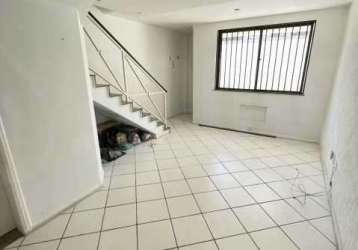 Casa em condomínio fechado com 3 quartos à venda na avenida dos mananciais, taquara, rio de janeiro, 137 m2 por r$ 400.000
