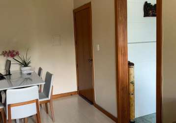 Apartamento de 2 quartos no passo da areia c/ vaga barbada !!!