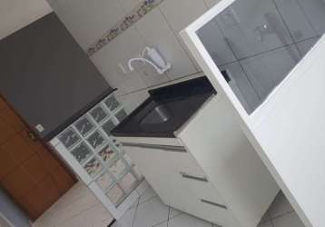 Apartamento com 2 quartos para alugar na rua são bernardo, canabrava, salvador, 45 m2 por r$ 900